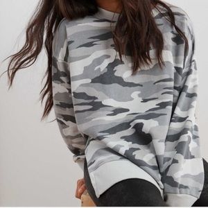 aerie | Tops | Aerie Grey Camo Crewneck 